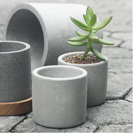 Hobi Harcı ile Beton Saksı Üretimi: Yaratıcı Bir Hobi ve Estetik Bir Dekorasyon Seçeneği