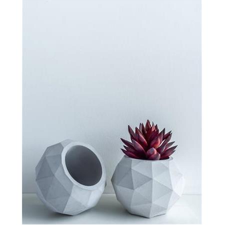 Hızlı Donan Hobi Harcı: Beton Saksı Üretiminde Kullanımı ve Avantajları